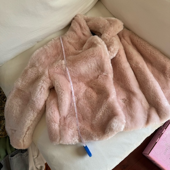 Victoria’s Secret faux fur coat - Picture 8 of 8